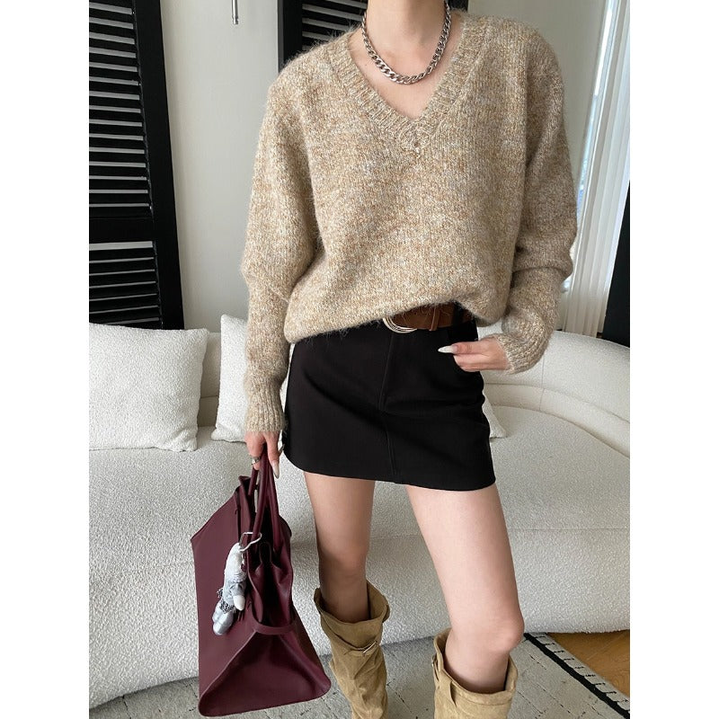 Soft Knit Sweater with Floral Pattern, V-Neck, Loose Fit Comfortable and Skin-Friendly French StyleGentle