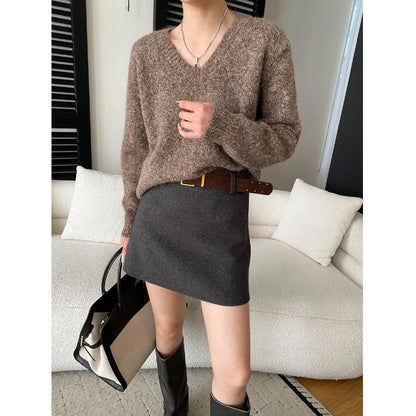 Soft Knit Sweater with Floral Pattern, V-Neck, Loose Fit Comfortable and Skin-Friendly French StyleGentle